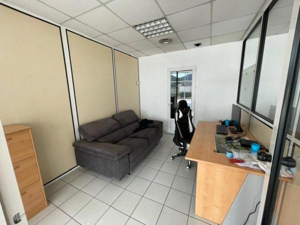 CONCESSION AUTOMOBILE