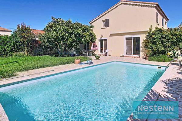Maison spacieuse a vendre a Istres - 5 chambres avec piscine