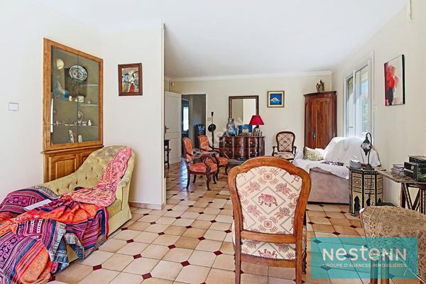 Maison spacieuse a vendre a Istres - 5 chambres avec piscine
