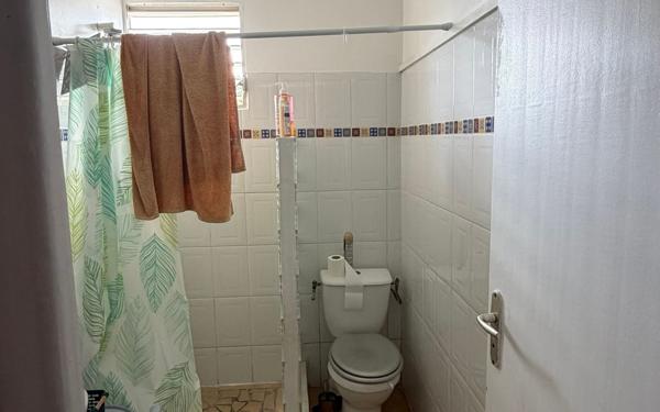 Maison à louer    3 pièces •  Le Gosier