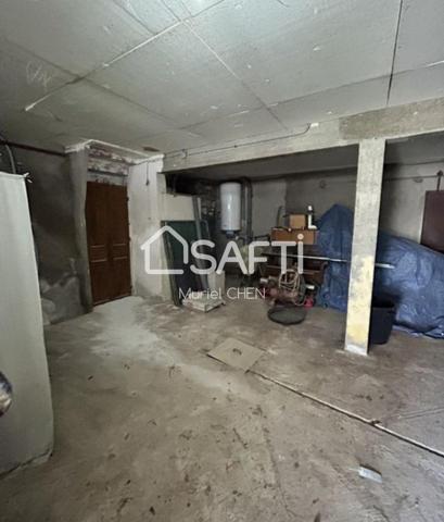 LUNEL-VIEL : IDEAL INVESTISSEUR : Maison de village comprenant deux habitations + garage