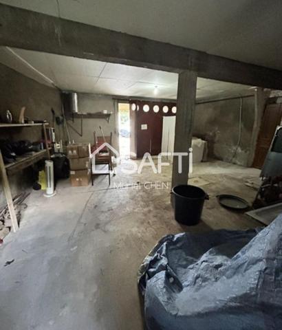 LUNEL-VIEL : IDEAL INVESTISSEUR : Maison de village comprenant deux habitations + garage