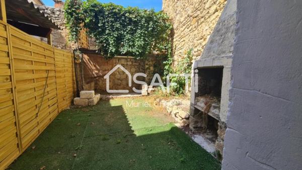 LUNEL-VIEL : IDEAL INVESTISSEUR : Maison de village comprenant deux habitations + garage