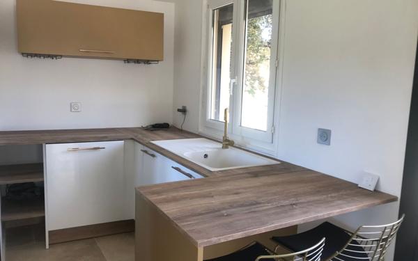 Maison à vendre    5 pièces • 180 m2 Vaison-la-Romaine