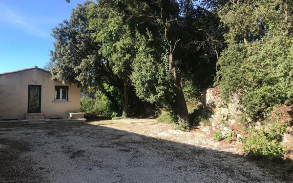 Maison à vendre    5 pièces • 180 m2 Vaison-la-Romaine