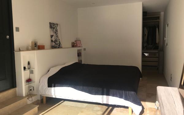 Maison à vendre    5 pièces • 180 m2 Vaison-la-Romaine