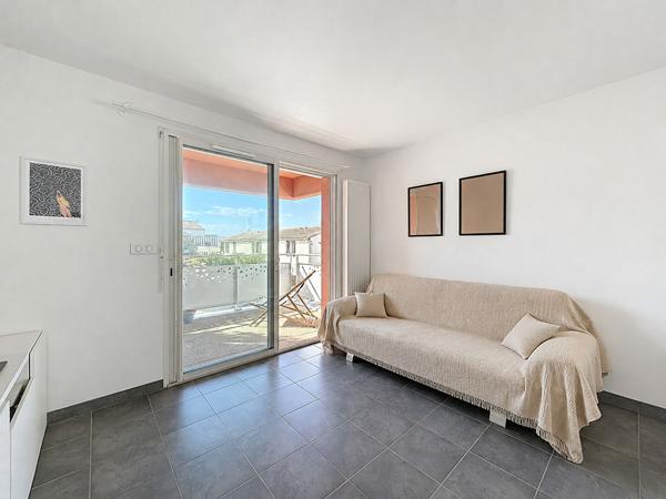 Appartement 2 pièces à vendre à Puilboreau - 44,40 m² avec balcon et parking en sous-sol sécurisé