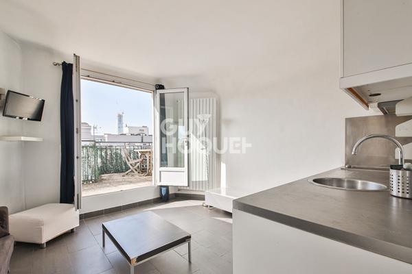 STUDIO Paris 15 de 28,5 m2 - Dernier Etage