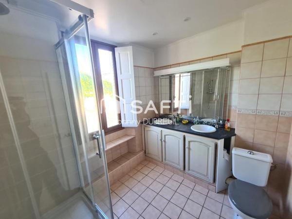 GONFARON - MAISON DE VILLAGE 162M2 AVEC APPARTEMENT, LOCAL COMMERCIAL, COMPTEURS INDIVIDUELS, CAVE, PROCHE DES COMMODITÉS.