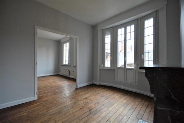 Dpt Nord (59), à louer CAMBRAI appartement T3 de 77 m² - Loyer 570 €