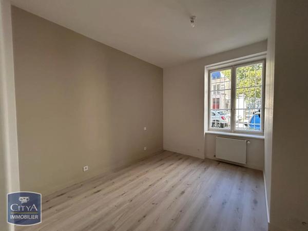 Appartement à louer 3 pièces 62.7m² Nantes (44000)