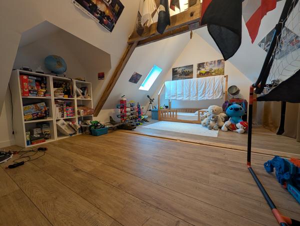 Maison
         3 pièces
        - 70 m² 138 600 € *