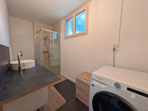 Maison
         3 pièces
        - 70 m² 138 600 € *