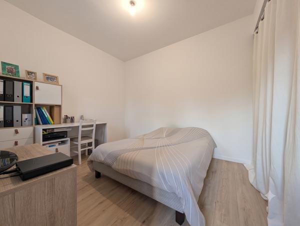 Maison
         3 pièces
        - 70 m² 138 600 € *