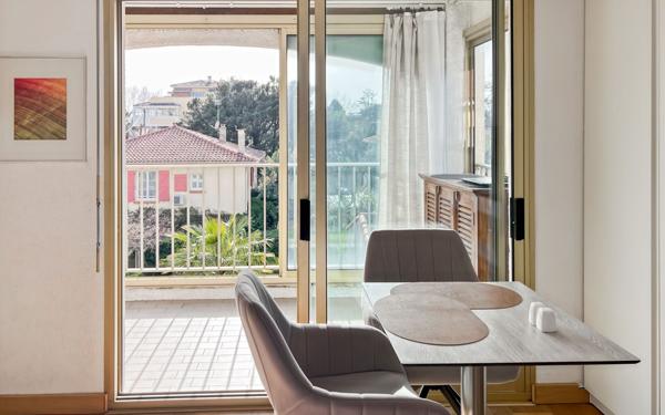 Appartement à vendre    2 pièces • 28,10 m2 Fréjus