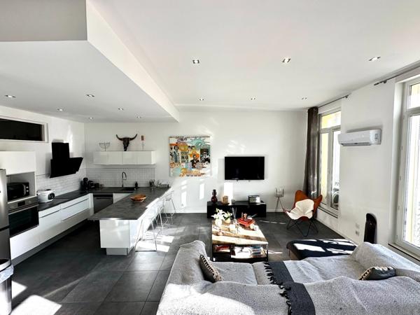 Marseille 6ᵉ – Vauban/Breteuil : superbe loft de 64 m², lumineux avec charme et caractère.