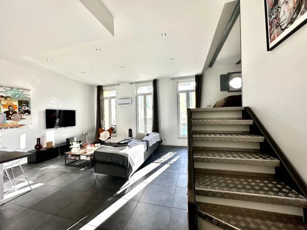 Marseille 6ᵉ – Vauban/Breteuil : superbe loft de 64 m², lumineux avec charme et caractère.