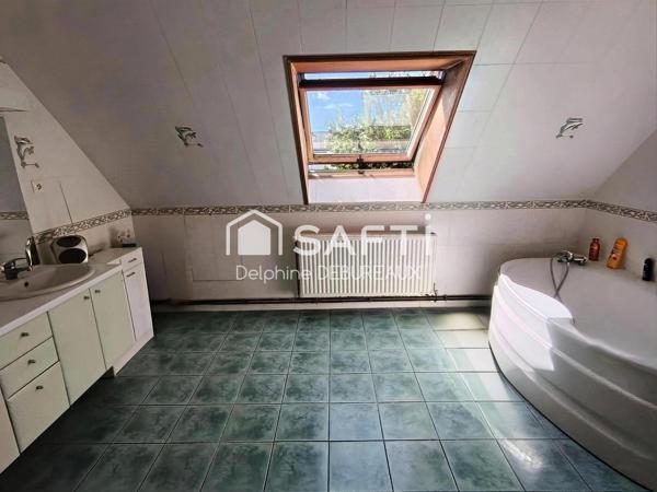 SPACIEUSE MAISON INDIVIDUELLE EN SECTEUR RESIDENTIEL SUR MARLY