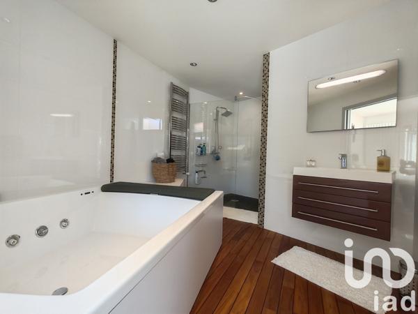 Maison à vendre 6 pièces 216 m² Le May-sur-Èvre