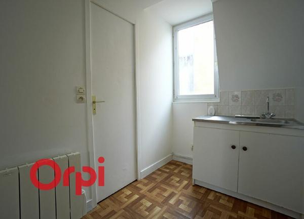 Immeuble à vendre    3 pièces •  Bernay