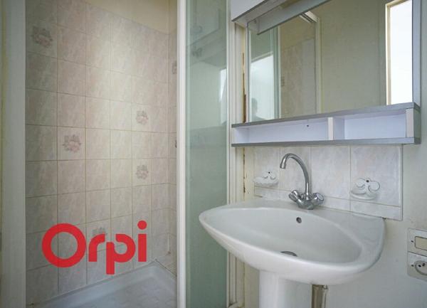 Immeuble à vendre    3 pièces •  Bernay