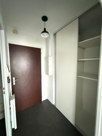 Appartement La Roche Sur Yon 1 pièce(s) 24.75 m2