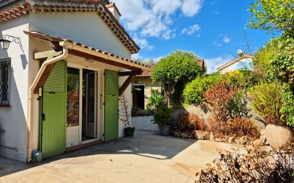 Maison à vendre    4 pièces •  Cagnes-sur-Mer
