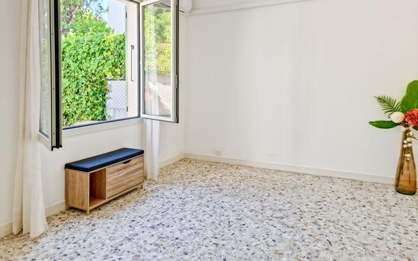 Maison à vendre    4 pièces •  Cagnes-sur-Mer