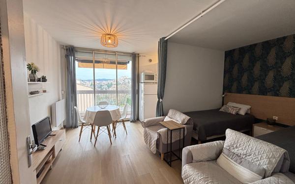 Appartement à vendre    1 pièce •  Gréoux-les-Bains