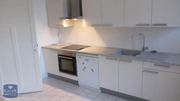 Location appartement 5 pièces de 129.02m²