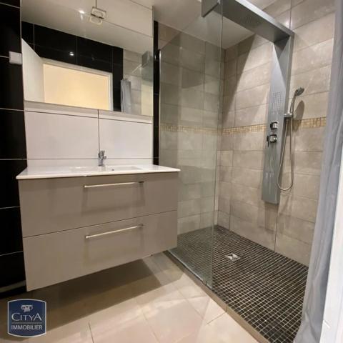 Appartement à louer 3 pièces 61.22m² Sedan (08200)