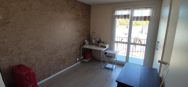 SAINT REMI - APPART T6 - 4 CHAMBRES - PARKING