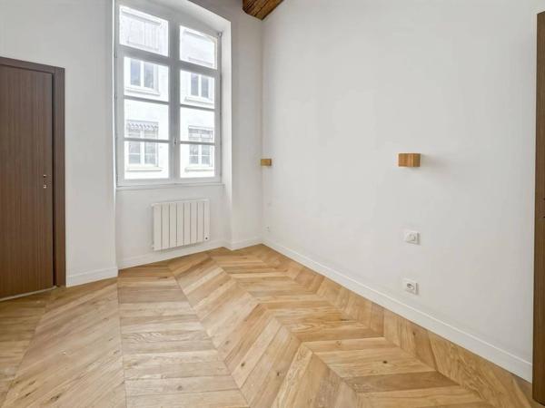 APPARTEMENT T2 - HYPER CENTRE - RUE DES MARRONNIERS