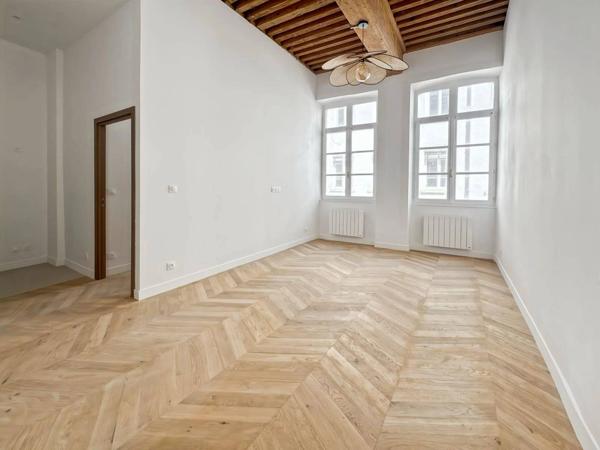 APPARTEMENT T2 - HYPER CENTRE - RUE DES MARRONNIERS