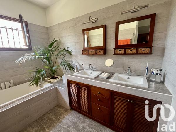 Maison à vendre 6 pièces 153 m² Saint-Loubès