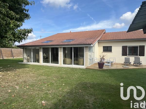 Maison à vendre 6 pièces 153 m² Saint-Loubès