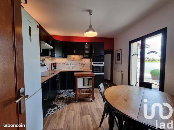 Maison à vendre 6 pièces 153 m² Saint-Loubès