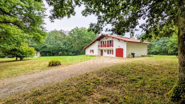 Maison à vendre 7 pièces MOUGUERRE (64), 5 chambres, 230 m²