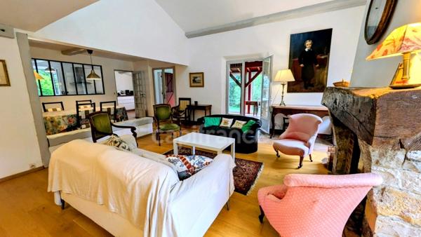 Maison à vendre 7 pièces MOUGUERRE (64), 5 chambres, 230 m²