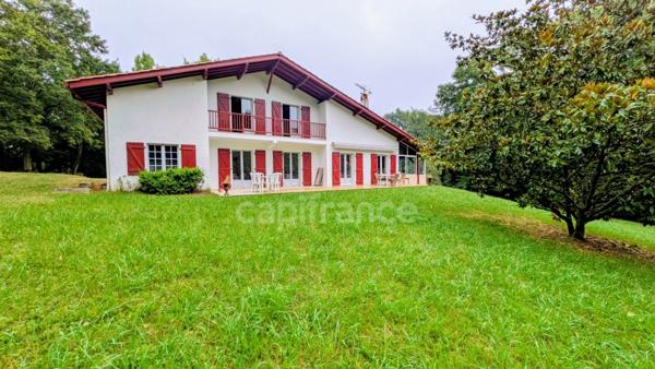 Maison à vendre 7 pièces MOUGUERRE (64), 5 chambres, 230 m²