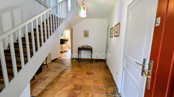 Maison à vendre 7 pièces MOUGUERRE (64), 5 chambres, 230 m²