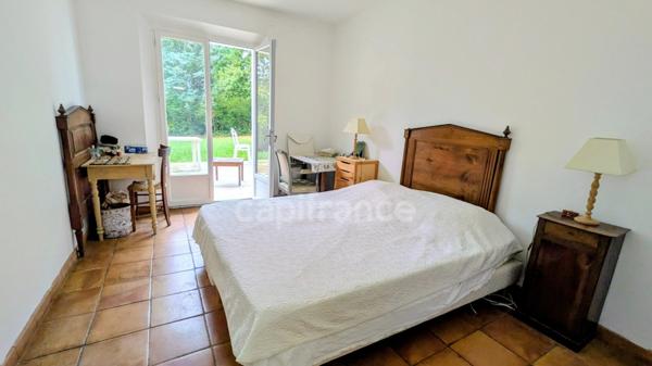 Maison à vendre 7 pièces MOUGUERRE (64), 5 chambres, 230 m²