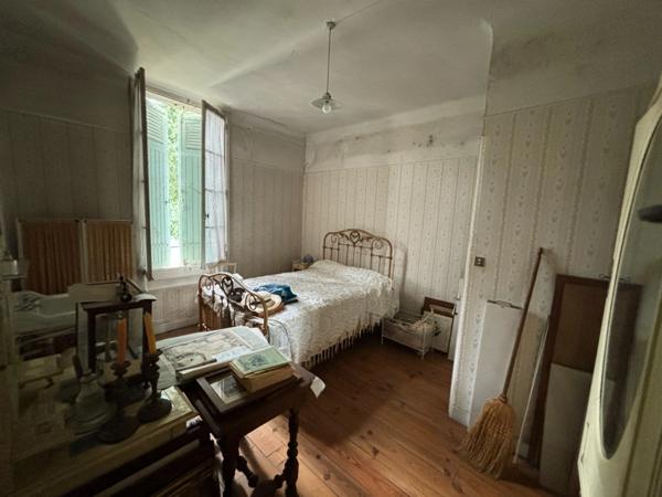 Maison à vendre 8 pièces RION DES LANDES (40)