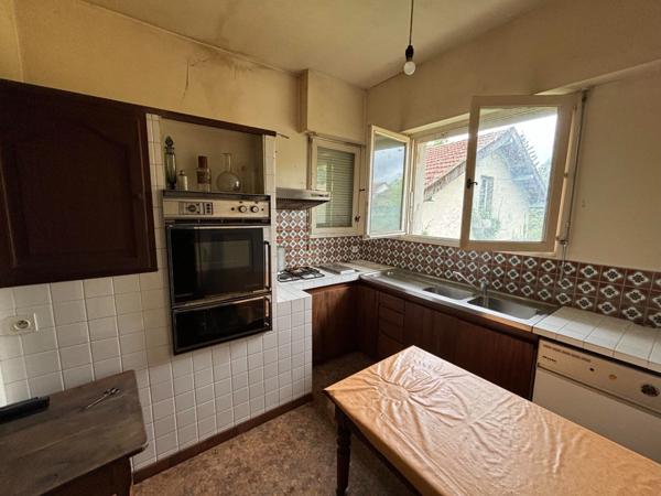 Maison à vendre 8 pièces RION DES LANDES (40)