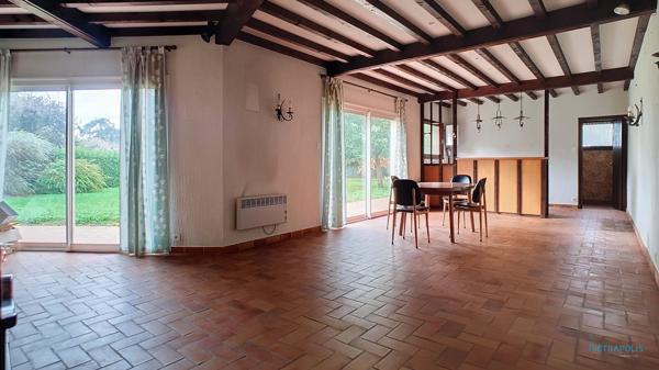 Beaurepaire - Maison T6 - 177m2 - Terrain 2219m2 (Zone U)