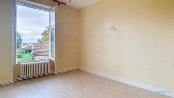 Beaurepaire - Maison T6 - 177m2 - Terrain 2219m2 (Zone U)