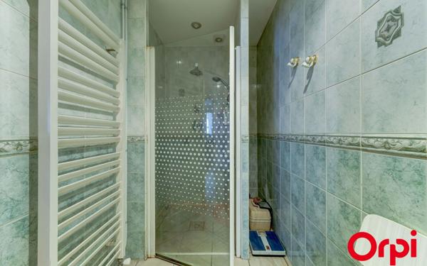 Maison à vendre    4 pièces • 96,30 m2 Villeurbanne