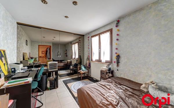 Maison à vendre    4 pièces • 96,30 m2 Villeurbanne