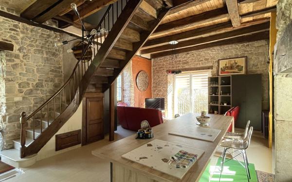 Maison à vendre    5 pièces •  Salles-la-Source