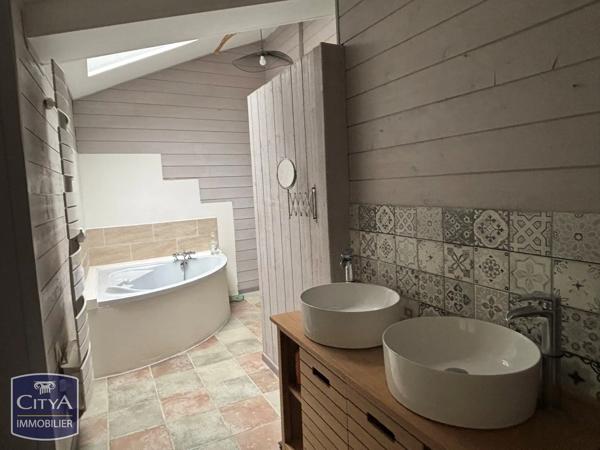 Maison à vendre 6 pièces 175m² Iteuil (86240)